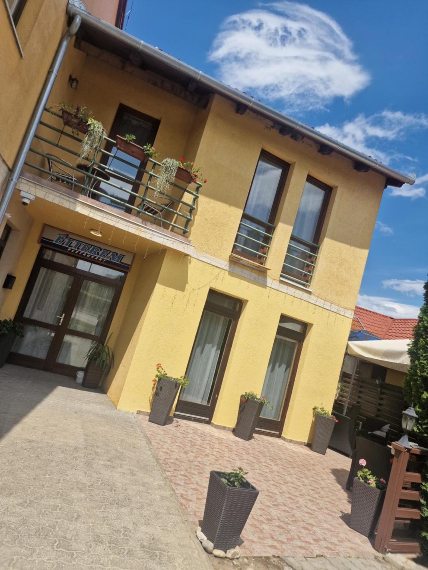 Bed and Breakfast Toscana Etterem Es Panzio Zalacsány Zewnętrze zdjęcie