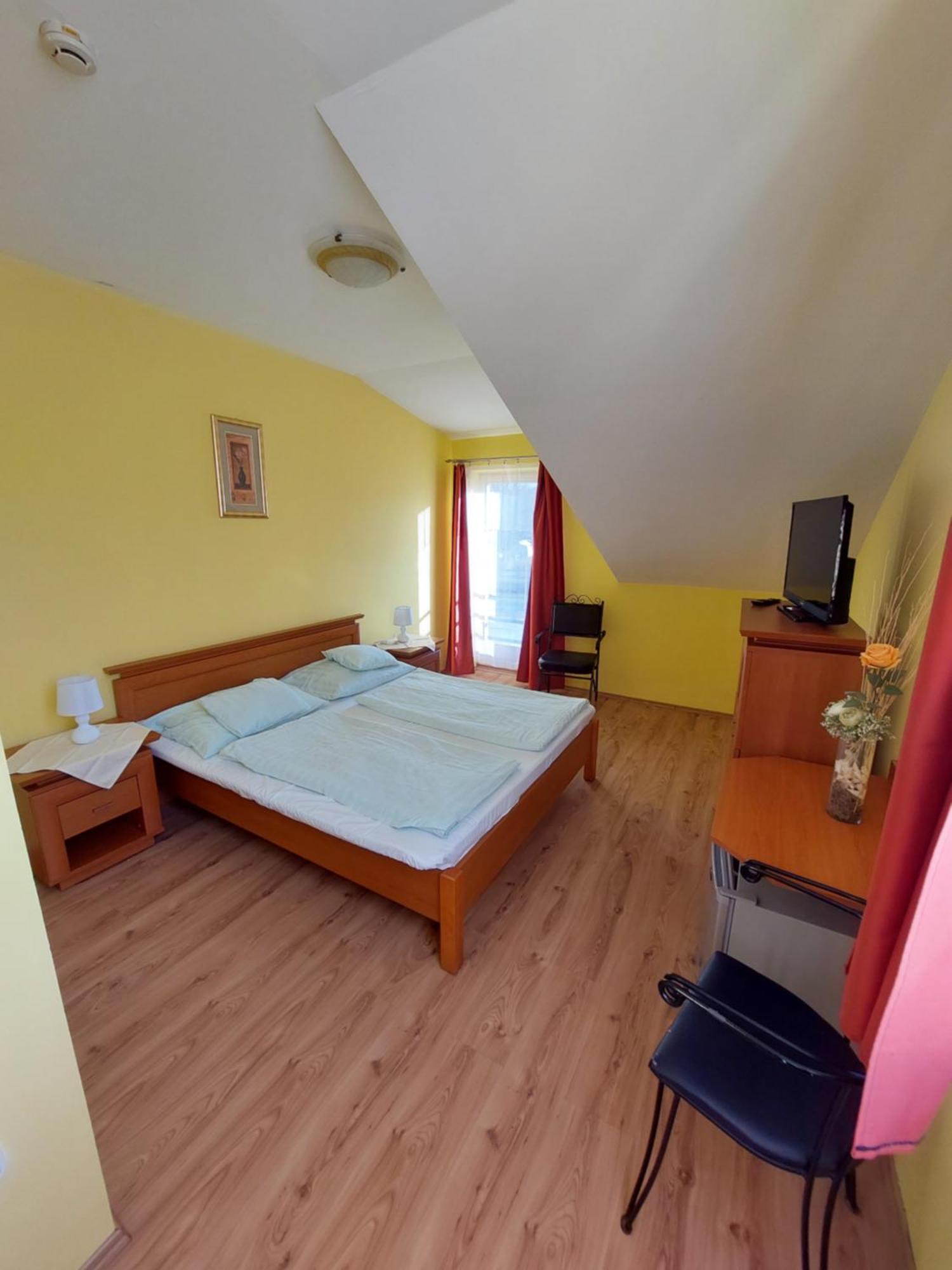 Bed and Breakfast Toscana Etterem Es Panzio Zalacsány Zewnętrze zdjęcie