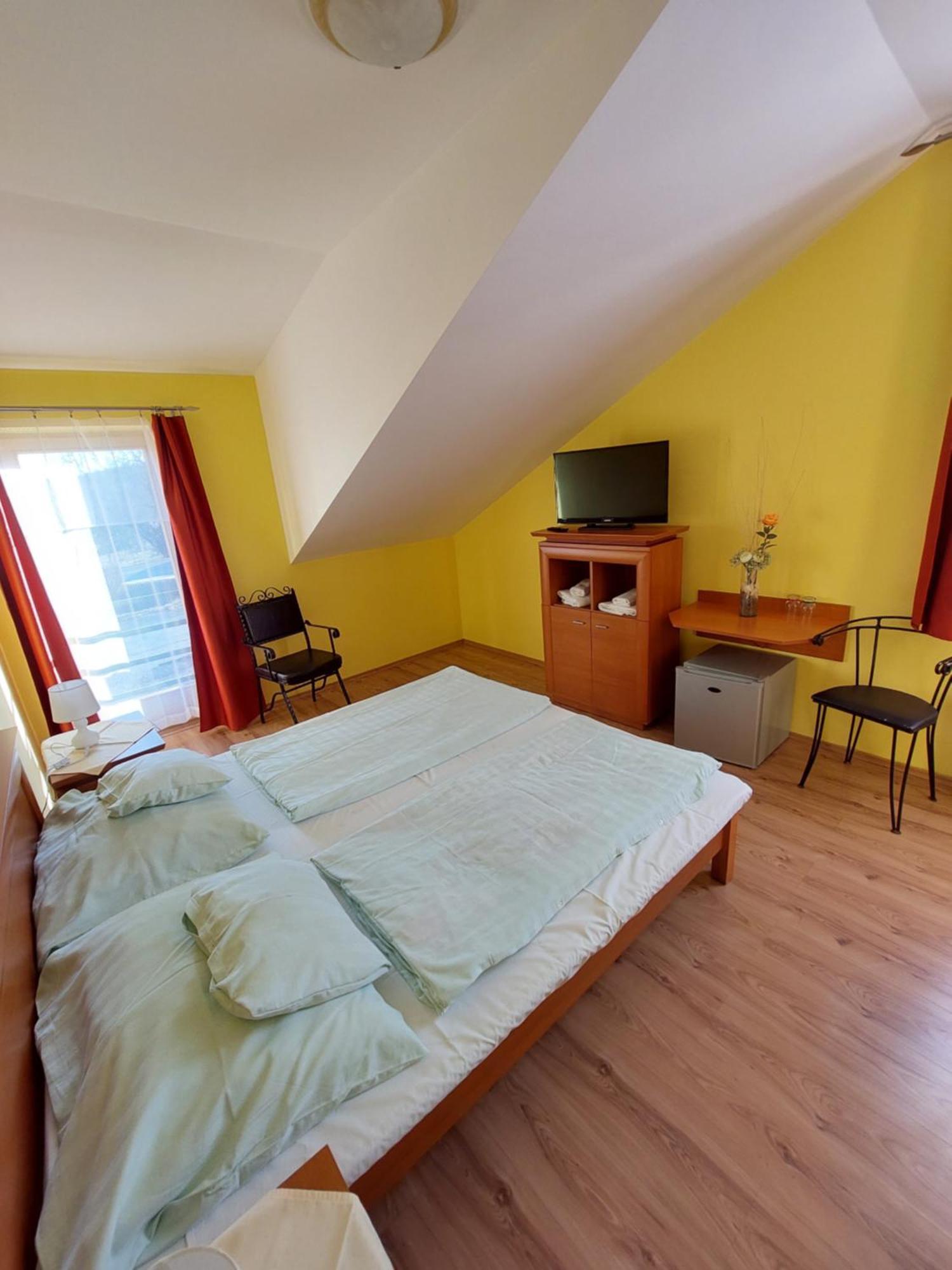 Bed and Breakfast Toscana Etterem Es Panzio Zalacsány Zewnętrze zdjęcie