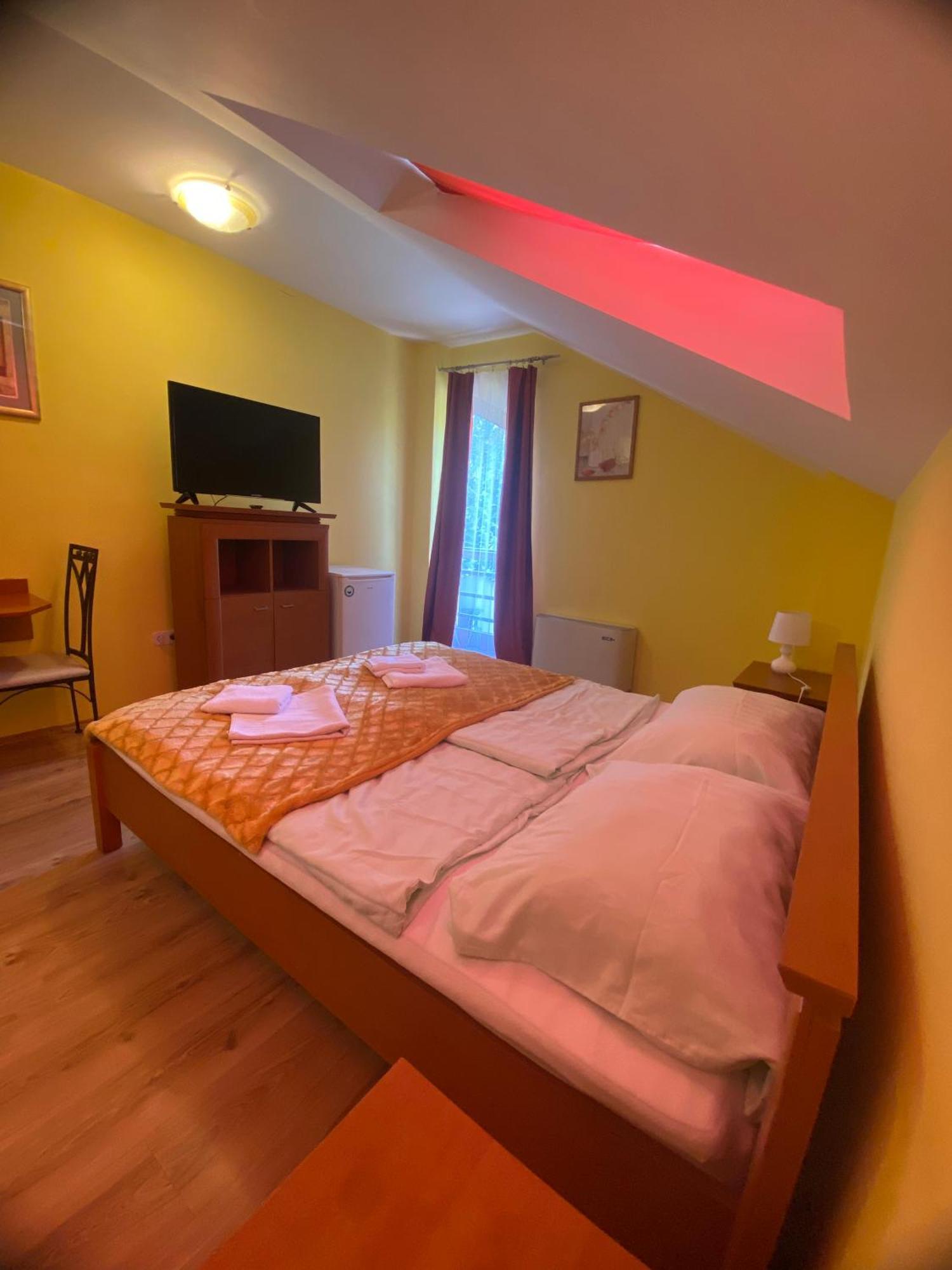 Bed and Breakfast Toscana Etterem Es Panzio Zalacsány Zewnętrze zdjęcie